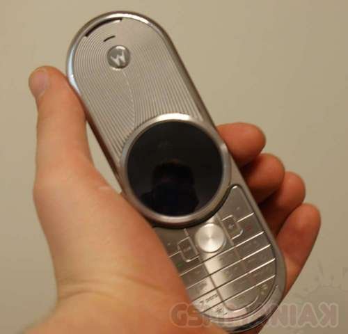 motorola-aura-8