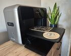 Takiego sprzętu jeszcze w domach nie było. TEST drukarki UV eufiMake e1