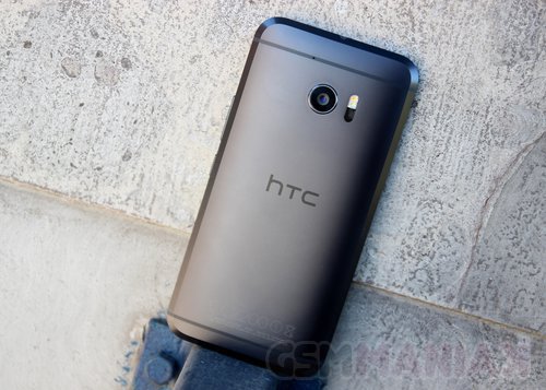 HTC 10 / fot.gsmManiaK.pl