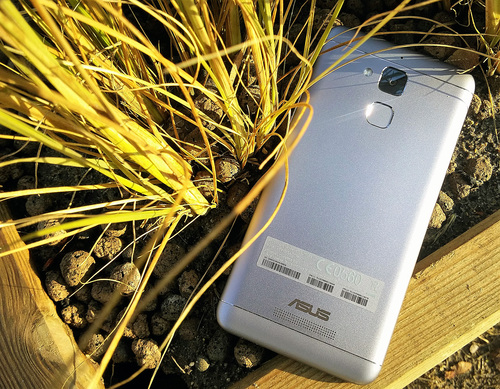 ASUS ZenFone 3 Max (ZC520TL) / fot. gsmManiaK.pl