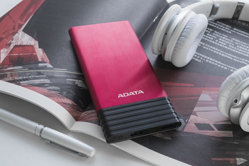 05-ADATA-X7000