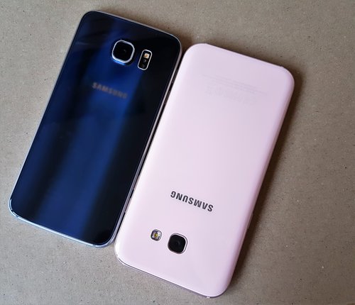 Samsung Galaxy S6 & Samsung Galaxy A5 (2017) / fot. gsmManiaK.pl 