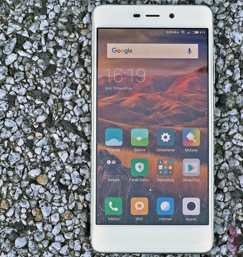 Xiaomi Redmi 4 Pro / fot. gsmManiaK.pl