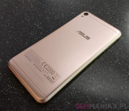 Asus ZenFone Live (ZB501KL) / fot. gsmManiaK