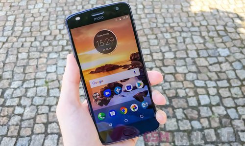 Motorola Moto Z2 Play / fot. gsmManiaK