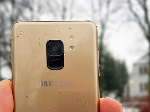 Samsung Galaxy A8 (2018) / fot. gsmManiaK.pl