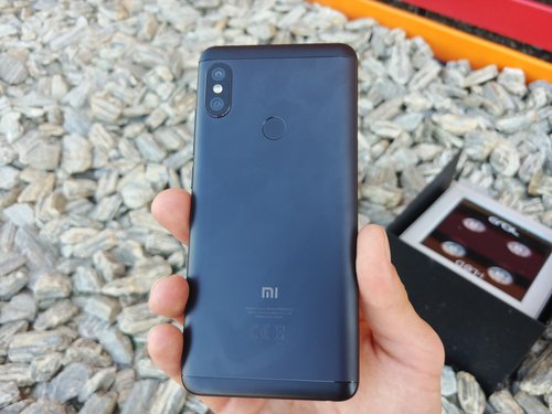 Xiaomi Redmi Note 5 / fot. gsmManiaK.pl 