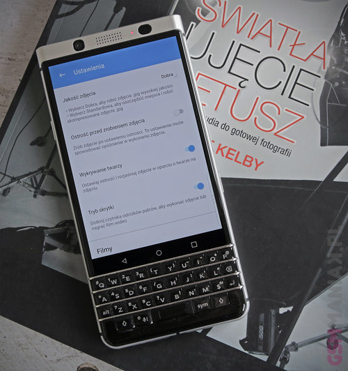 BlackBerry KEYone / fot. gsmManiaK.pl