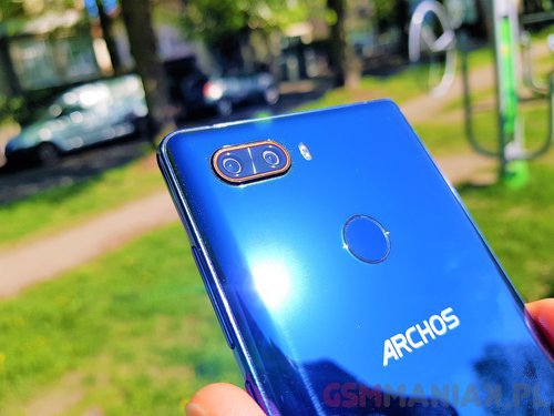 ARCHOS Diamond Omega / fot. gsmManiaK.pl