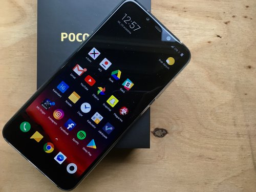 POCOPHONE F1/fot. gsmManiaK.pl