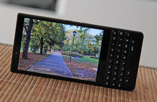 BlackBerry KEY2 / fot. gsmManiaK.pl