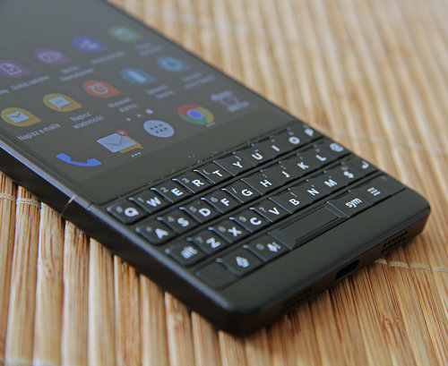 BlackBerry KEY2 / fot. gsmManiaK.pl