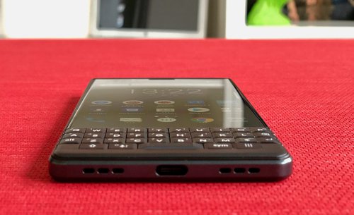 BlackBerry KEY2 LE/fot. gsmManiaK.pl