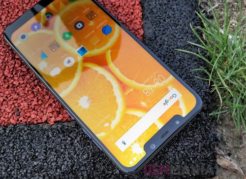 POCOPHONE F1 / fot. gsmManiaK