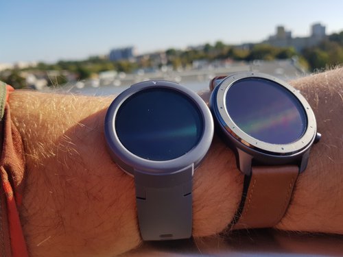 Amazfit GTR vs Verge Lite: porównanie na ręku / fot. techManiaK