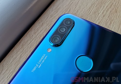 Huawei P30 Lite / fot. gsmManiaK.pl