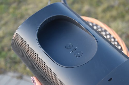 Sonos Move: fizyczne przyciski z tyłu obudowy / fot. techManiaK