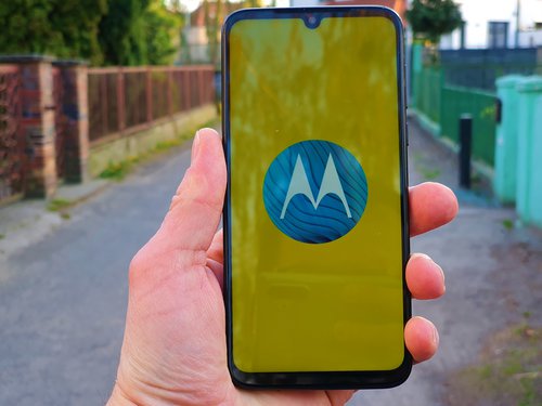 Moto G8 Plus / fot. gsmManiaK.pl