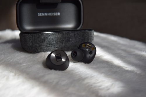 Sennheiser Momentum True Wireless 2 / fot. techManiaK