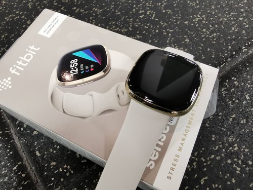 Fitbit Sense / fot. techManiaK