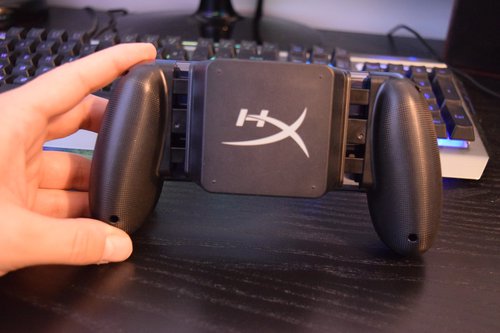 HyperX ChargePlay Clutch/ fot. gsmManiaK.pl