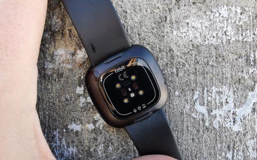 Fitbit Versa 3 / fot. techManiaK