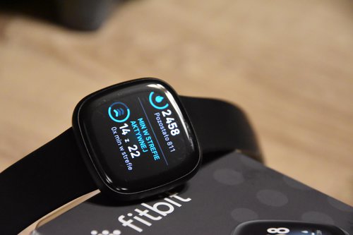 Fitbit Versa 3 / fot. techManiaK