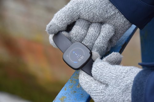 Fitbit Versa 3 / fot. techManiaK