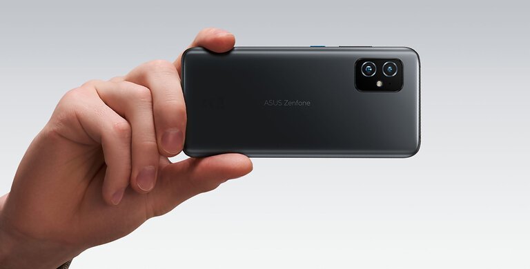 ASUS ZenFone 8