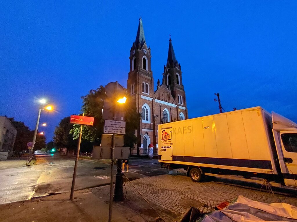 Szeroki kąt z trybem nocnym