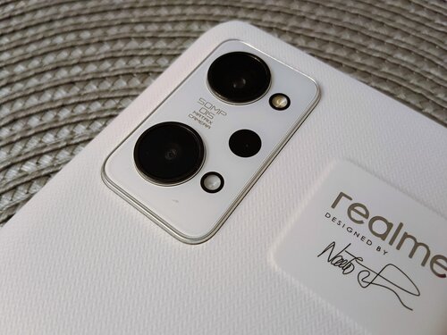 realme GT 2