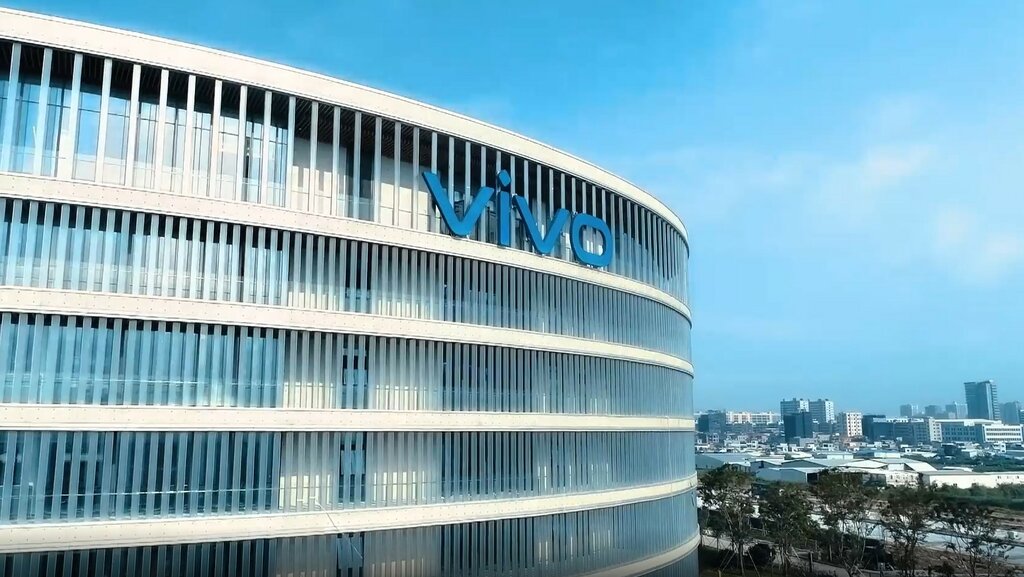 vivo X90 Pro+