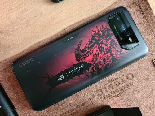 ASUS ROG Phone 6