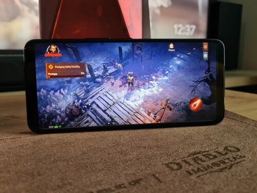 ASUS ROG Phone 6 Diablo Immortal Edition