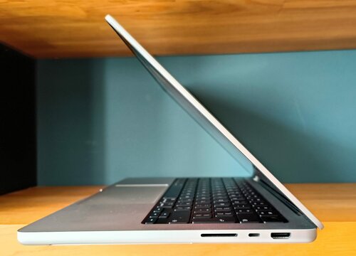 MacBook Pro 14