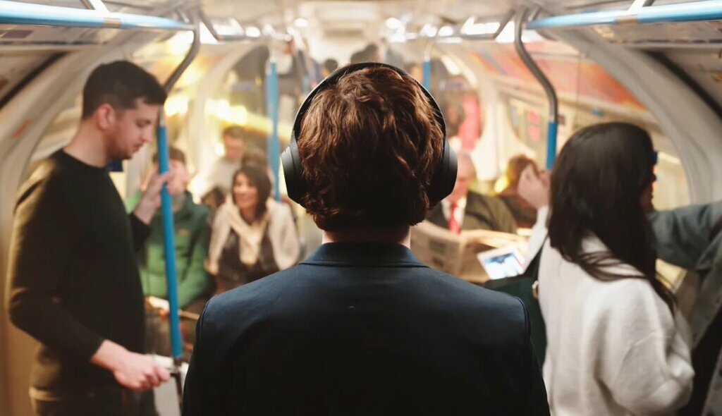 Sony WH-1000XM4
