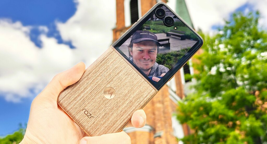 Motorola RAZR 60 Ultra
