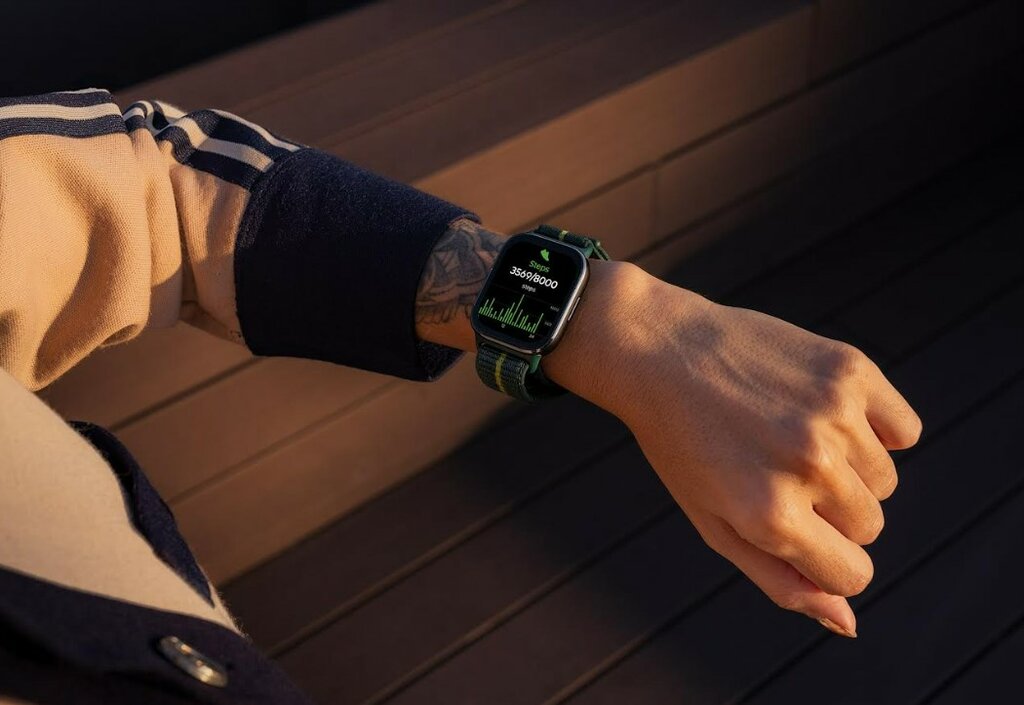 Motorola moto watch fit / fot. producenta