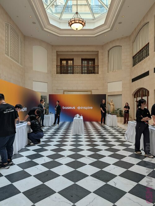 Baseus Inspire premiera