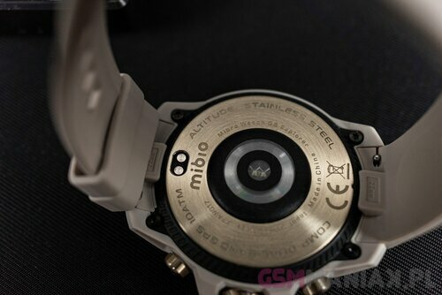 Mibro GS Explorer ładowanie