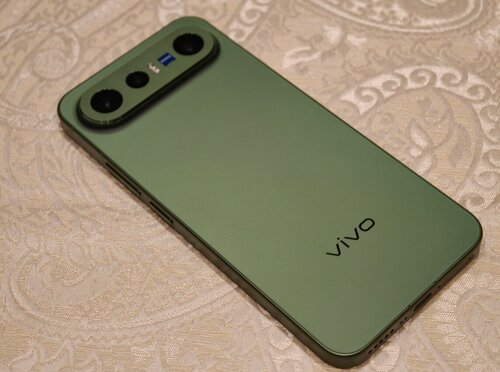 vivo X300 FE
