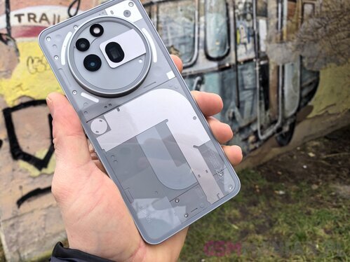 Nothing Phone (3a) Pro