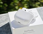 TEST | Apple AirPods 5 z bezprzewodowym ładowaniem. Tylko dla kościoła Apple?