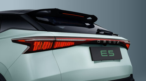 Omoda E5